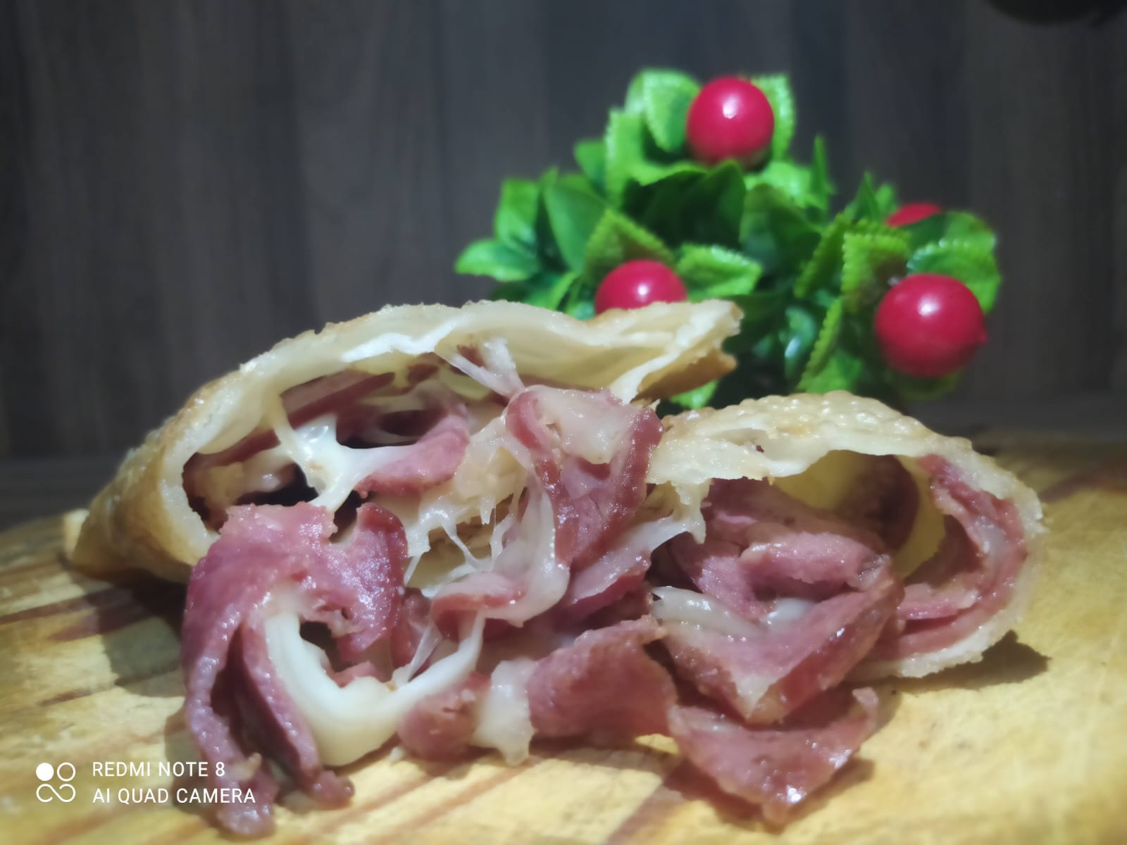 Pastel Calabresa com queijo